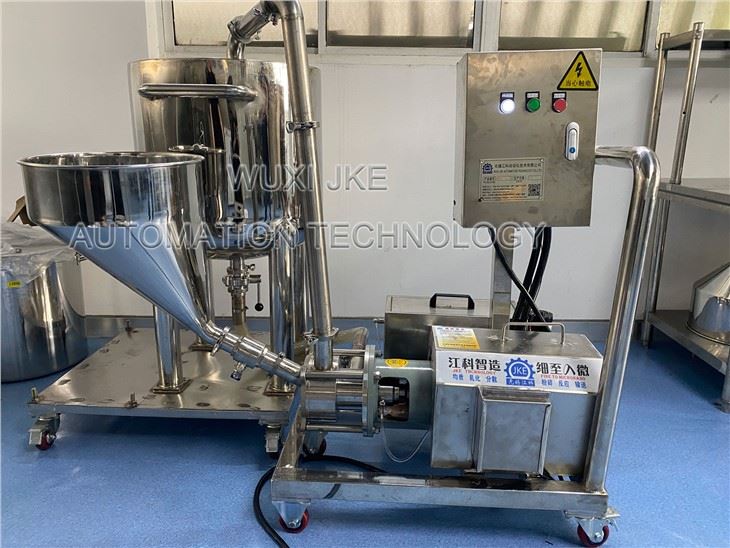 Mixer industrial pentru pulbere lichidă